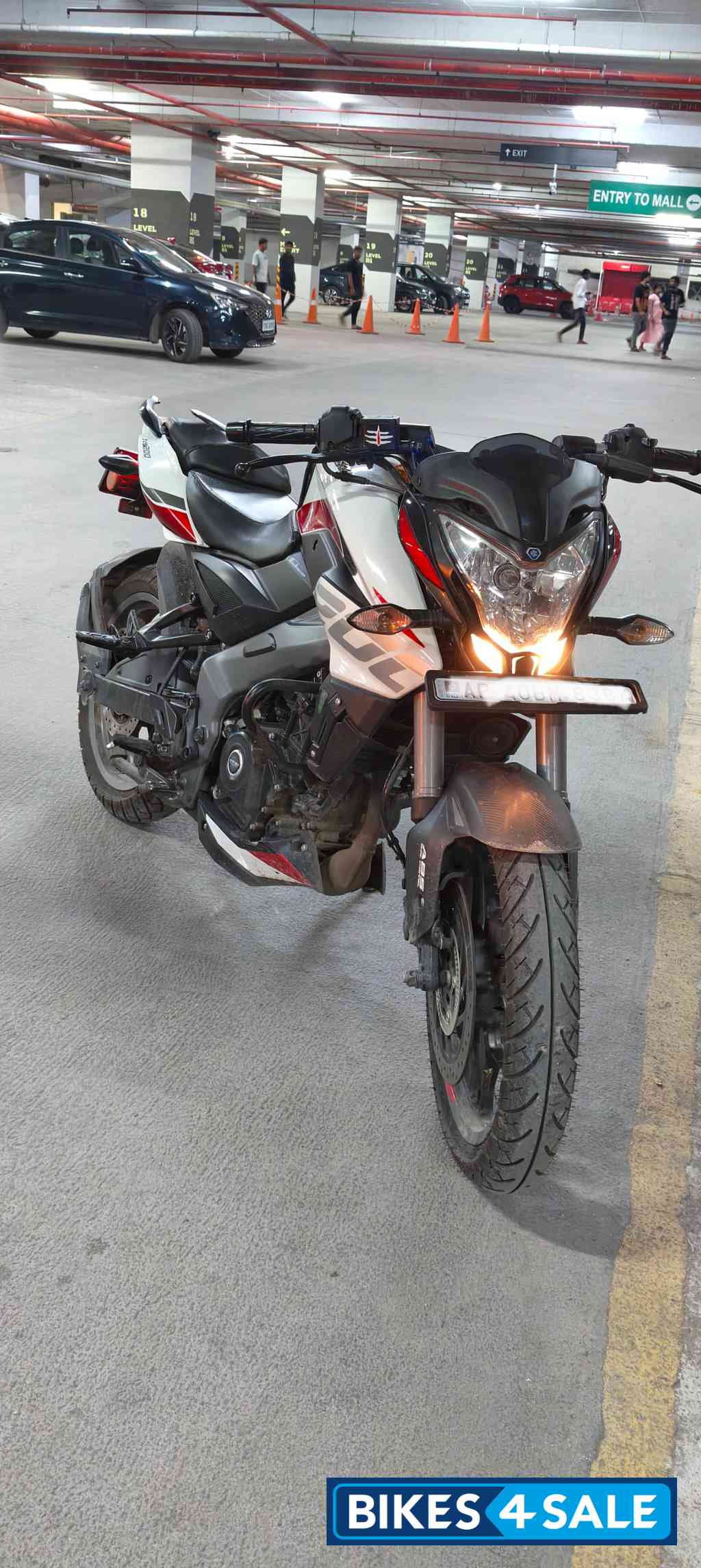 Bajaj Pulsar NS 200 2024