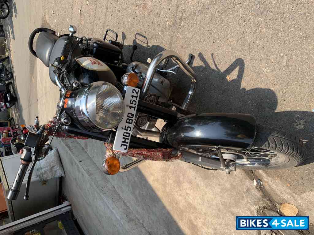Black Royal Enfield Bullet 350