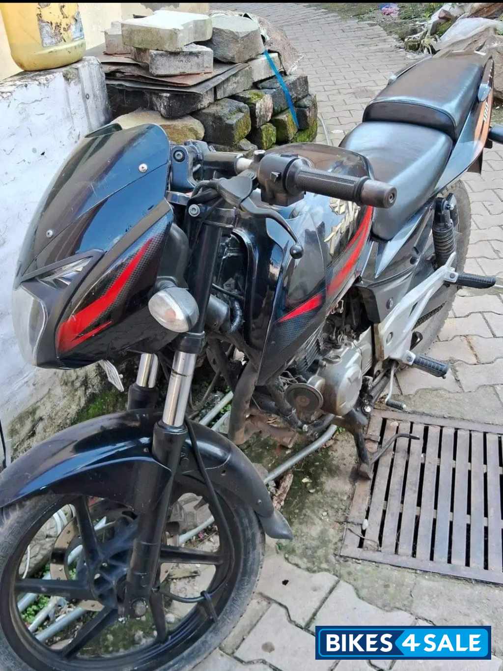 Bajaj Pulsar 180