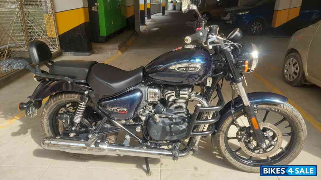 Royal Enfield Meteor 350 Stellar