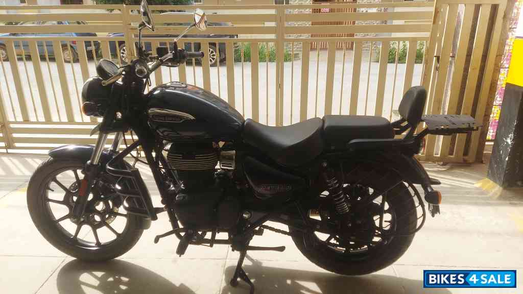Royal Enfield Meteor 350 Stellar