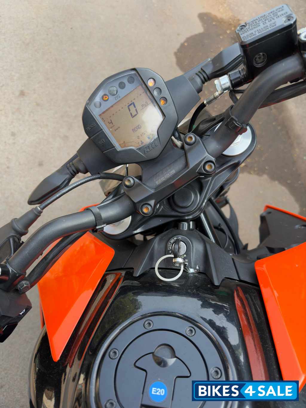 Electronic Orange KTM Duke 200 2024 Electronic Orange KTM Duke 200 2024