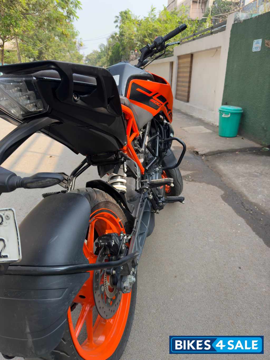 Electronic Orange KTM Duke 200 2024 Electronic Orange KTM Duke 200 2024