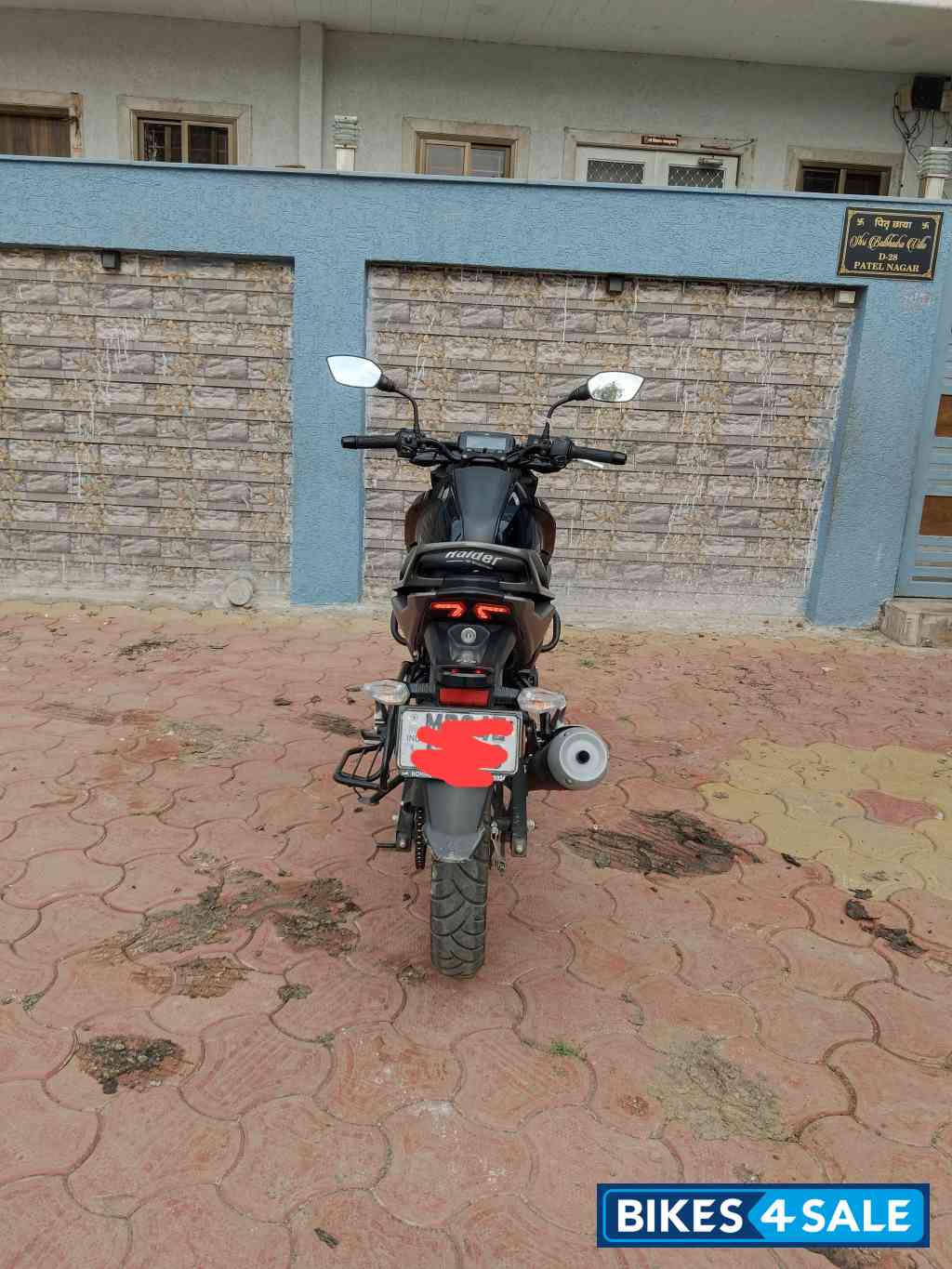 Black TVS Raider Single Seat