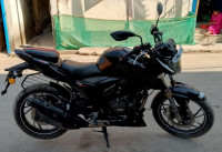 Gloss Black TVS Apache RTR 200 4V