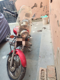 Cw Red Bajaj Avenger 220 DTS-i