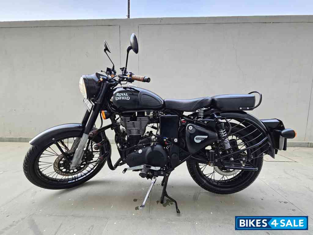 Royal Enfield Classic 500