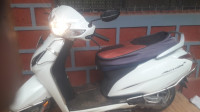 White Honda Activa 6G