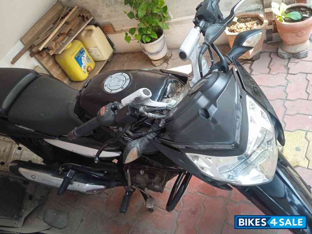 Black Bajaj Pulsar 135LS