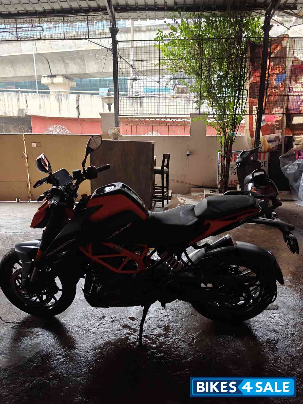 Liquid Metal KTM Duke 390 2022