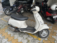 Vespa 125