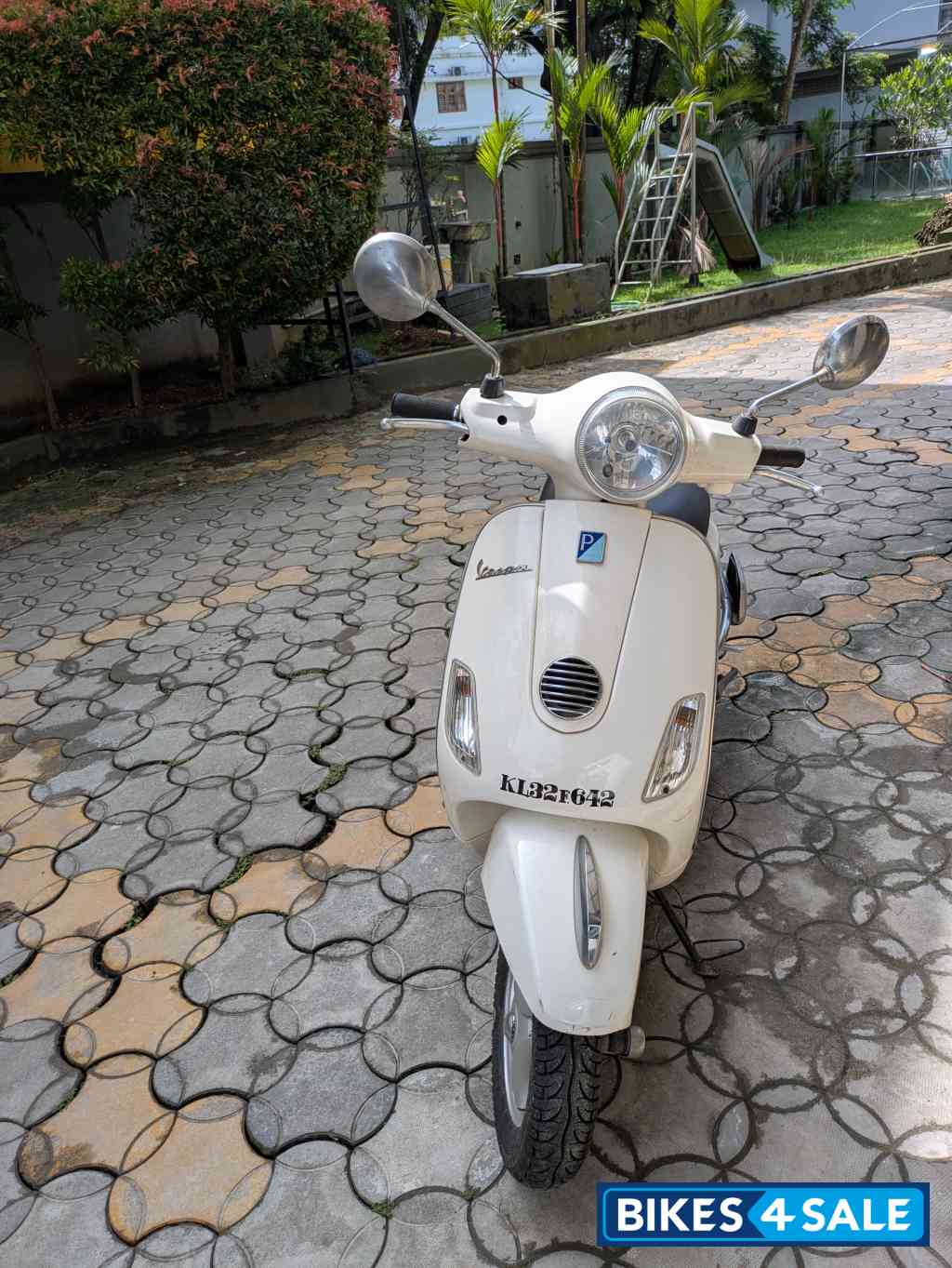 Vespa 125