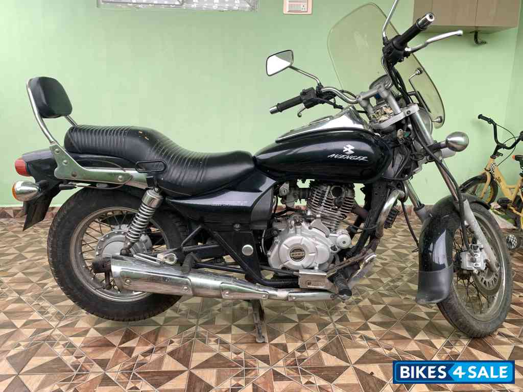 Bajaj Avenger Cruise 220
