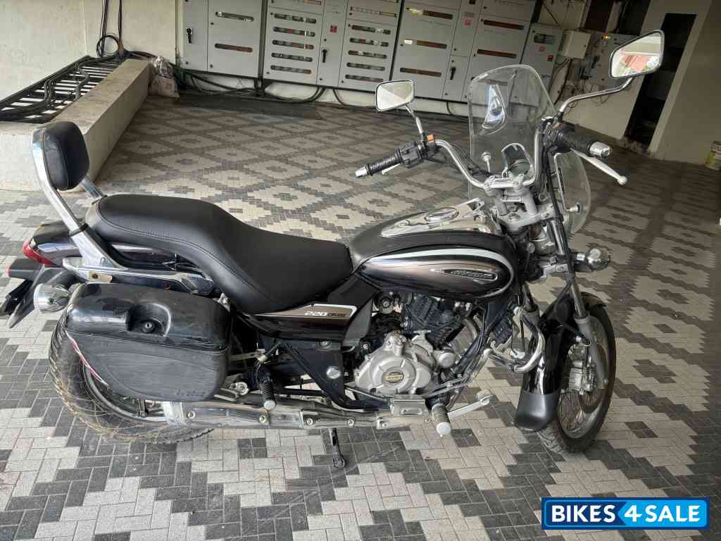 Bajaj Avenger Cruise 220