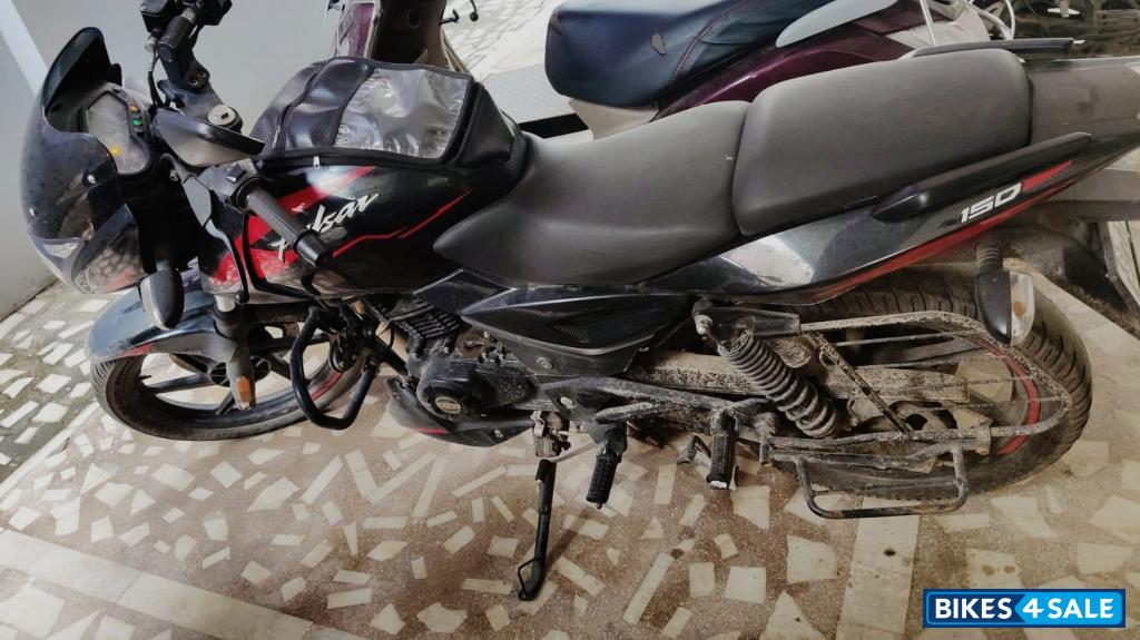 Bajaj Pulsar 150 Twin Disc BS6