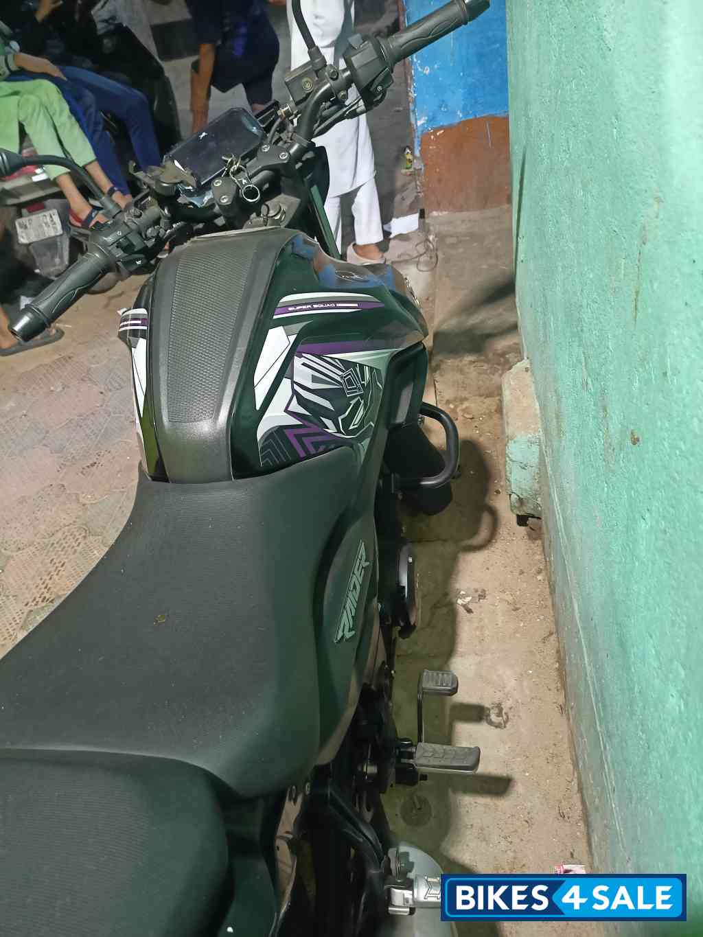 Black Panther Edition TVS Raider 125 Marvel Super Squad Edition