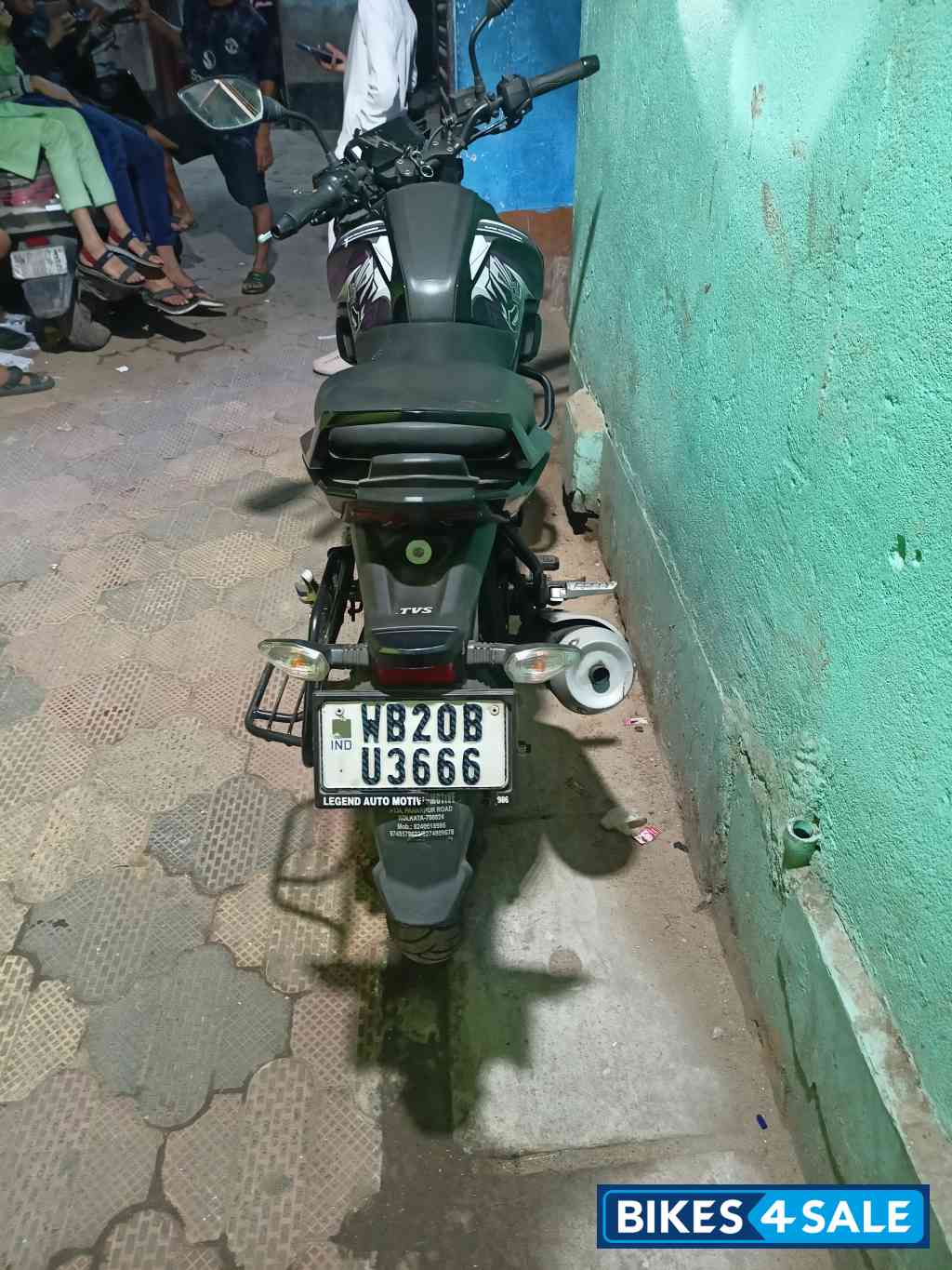 Black Panther Edition TVS Raider 125 Marvel Super Squad Edition