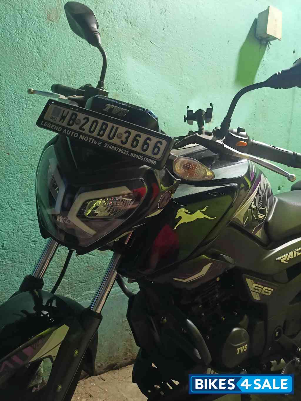 Black Panther Edition TVS Raider 125 Marvel Super Squad Edition