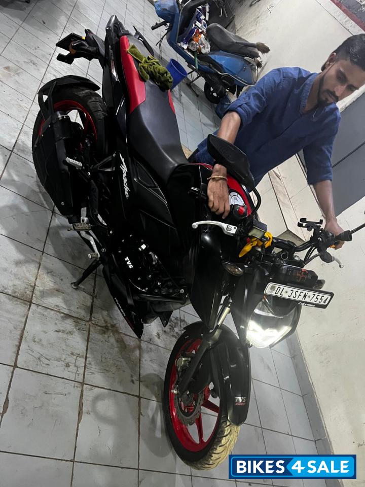 TVS Apache RTR 160 4V Special Edition