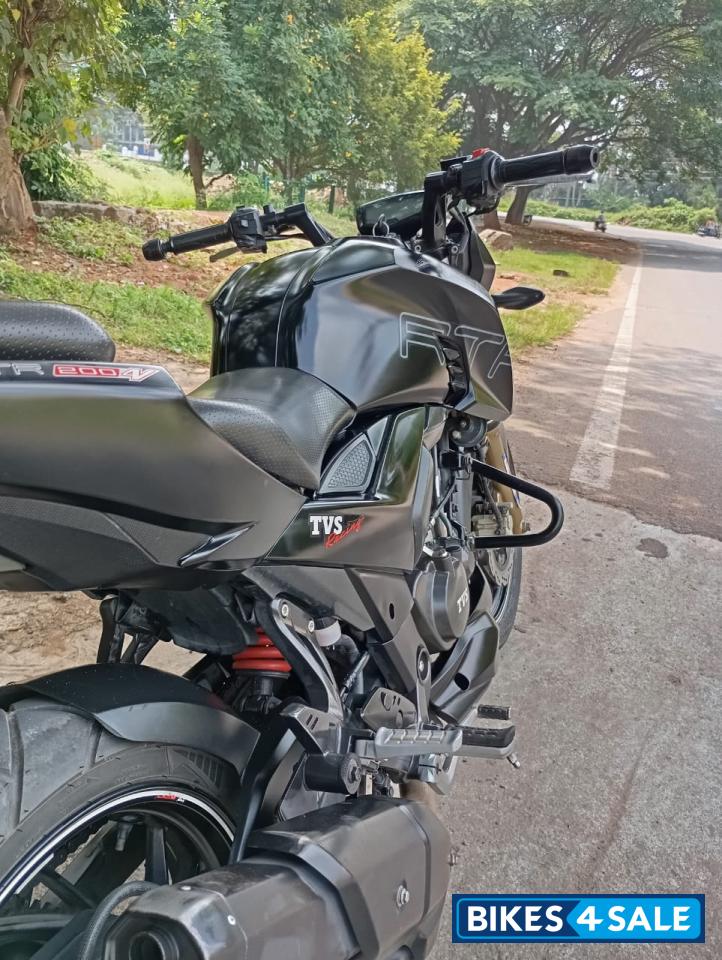 TVS Apache RTR 200 4V