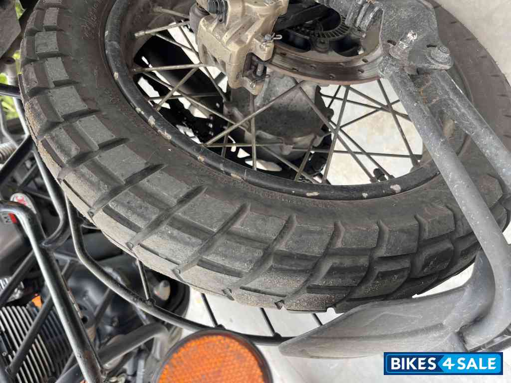 Sleet Black Royal Enfield Himalayan Sleet