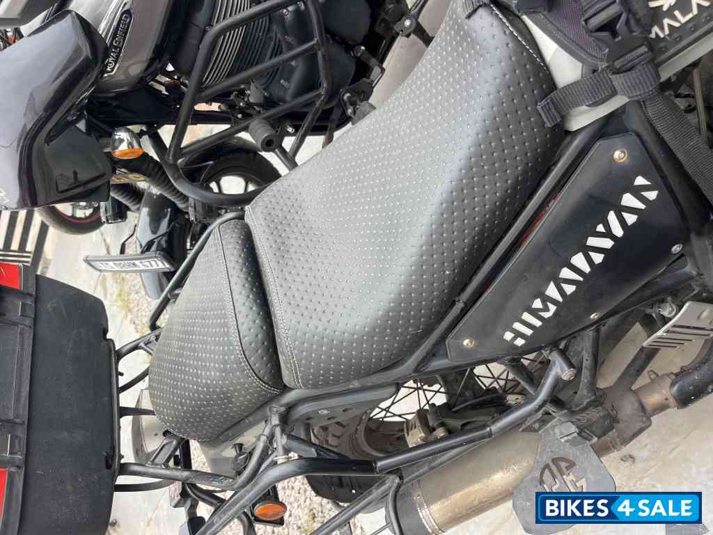 Sleet Black Royal Enfield Himalayan Sleet