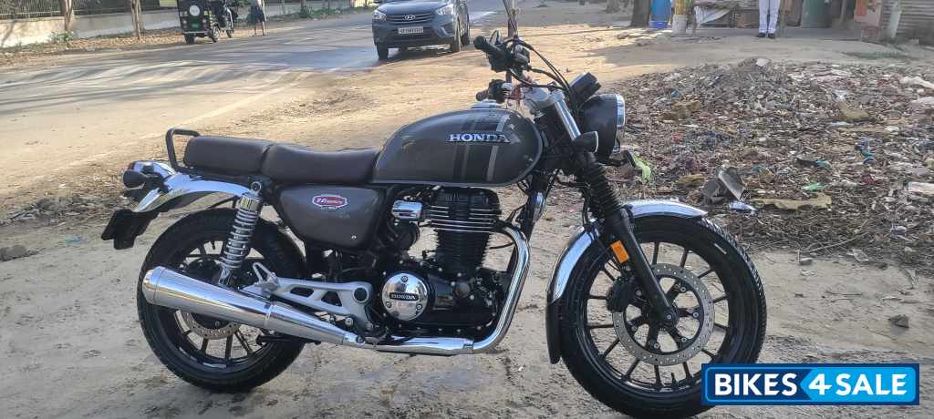 Mat Massive Grey Matt Honda CB350 DLX Pro