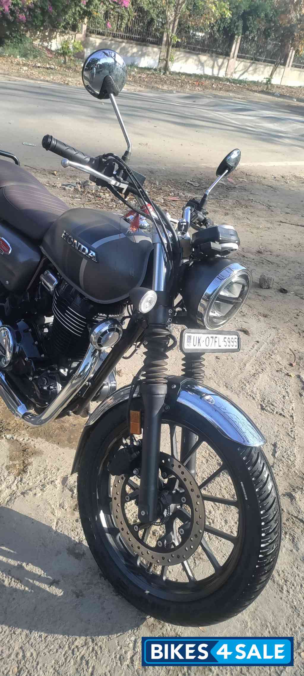 Mat Massive Grey Matt Honda CB350 DLX Pro