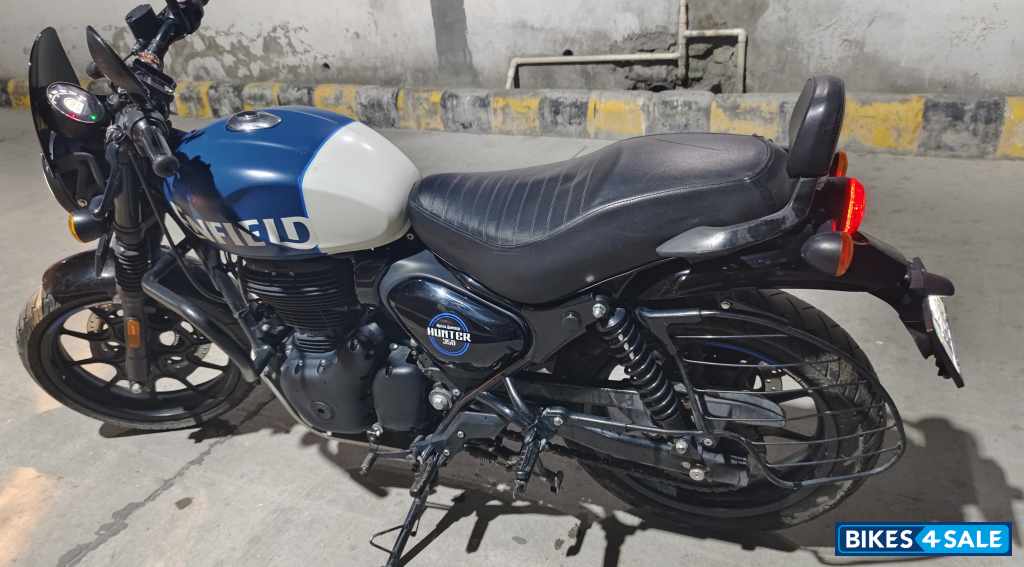 Blue Royal Enfield Hunter 350 Retro