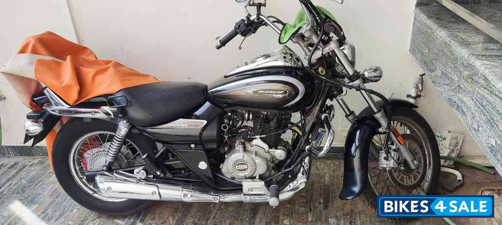 Bajaj Avenger Cruise 220 BS6