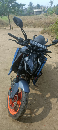 Blue Liquid Metal KTM Duke 390 2024