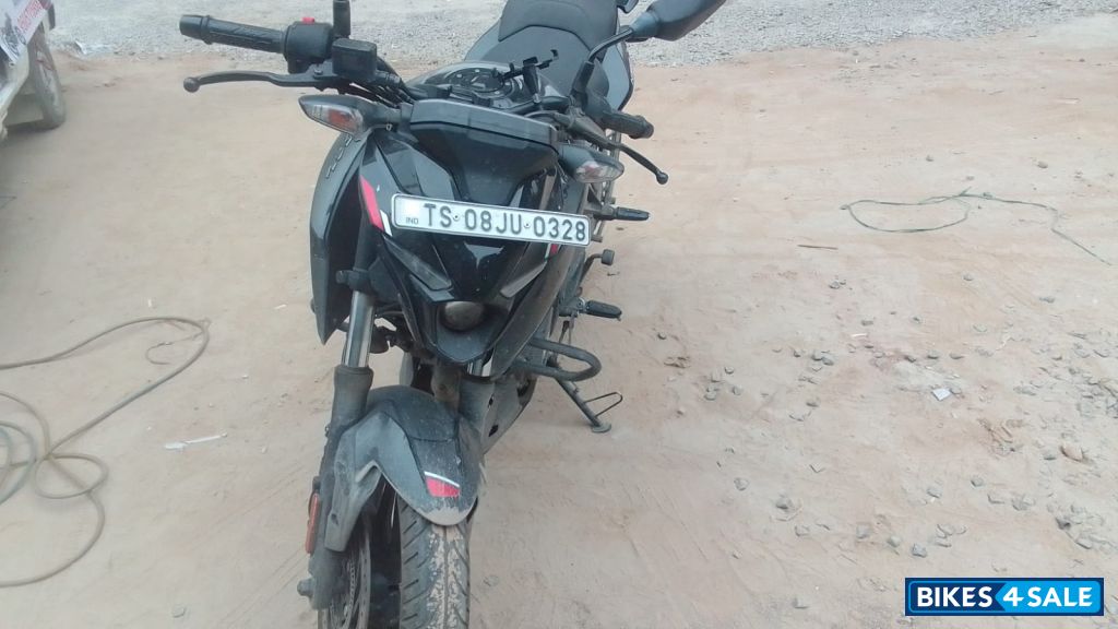 Black Bajaj Pulsar N160 Dual Channel ABS