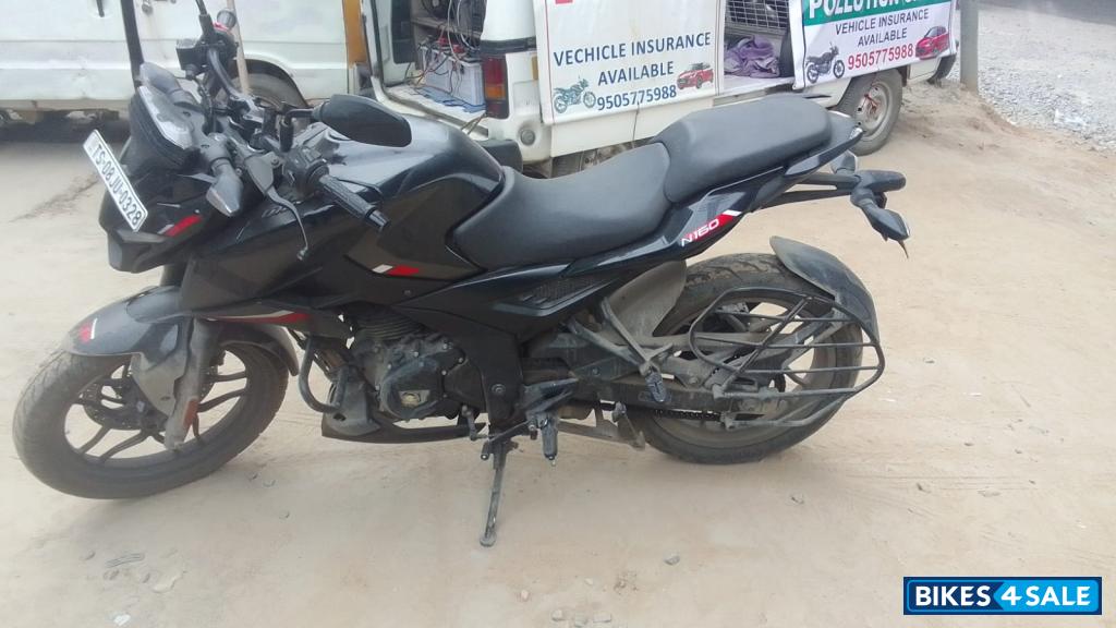 Black Bajaj Pulsar N160 Dual Channel ABS