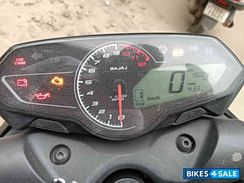 Black Bajaj Pulsar N160 Dual Channel ABS