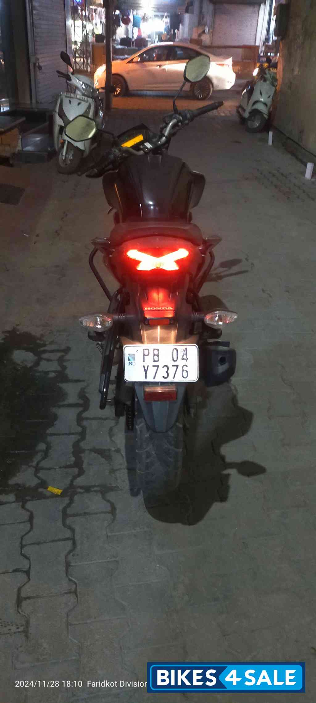 Blue Honda CB Hornet 160R