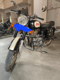 Royal Enfield Classic 500
