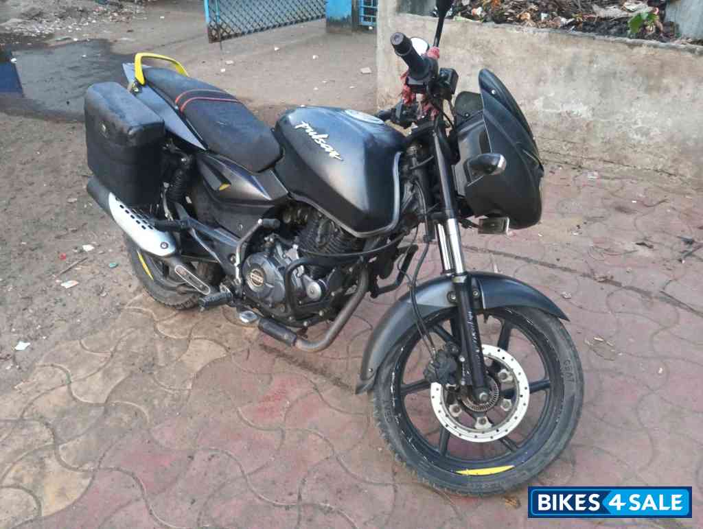 Bajaj Pulsar 150 Neon