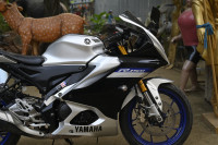 Metallic Grey Yamaha R15M
