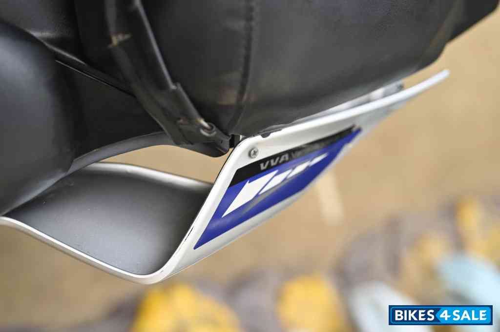 Metallic Grey Yamaha R15M