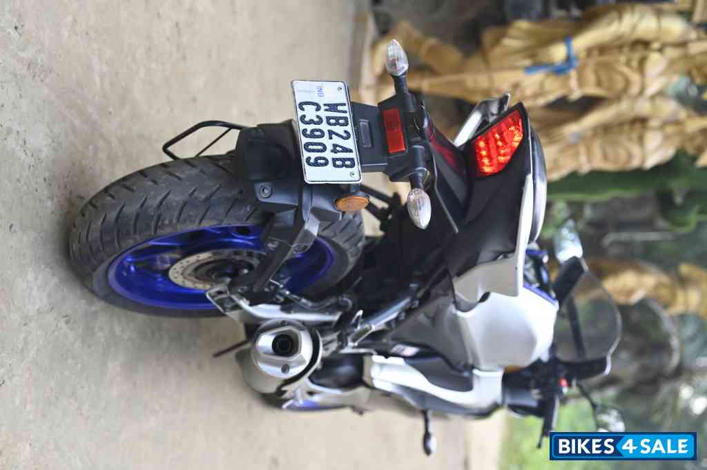 Metallic Grey Yamaha R15M