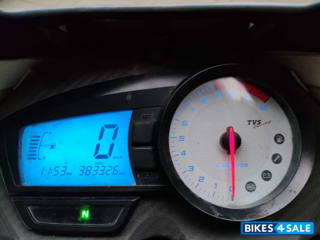 White TVS Apache RTR 180 ABS