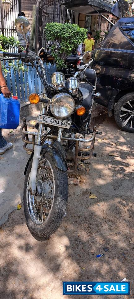 Black Royal Enfield Thunderbird TwinSpark 350