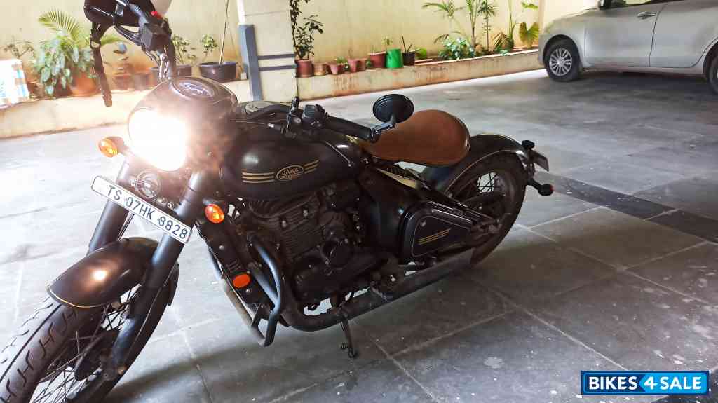 Matt Black Jawa Perak BS6