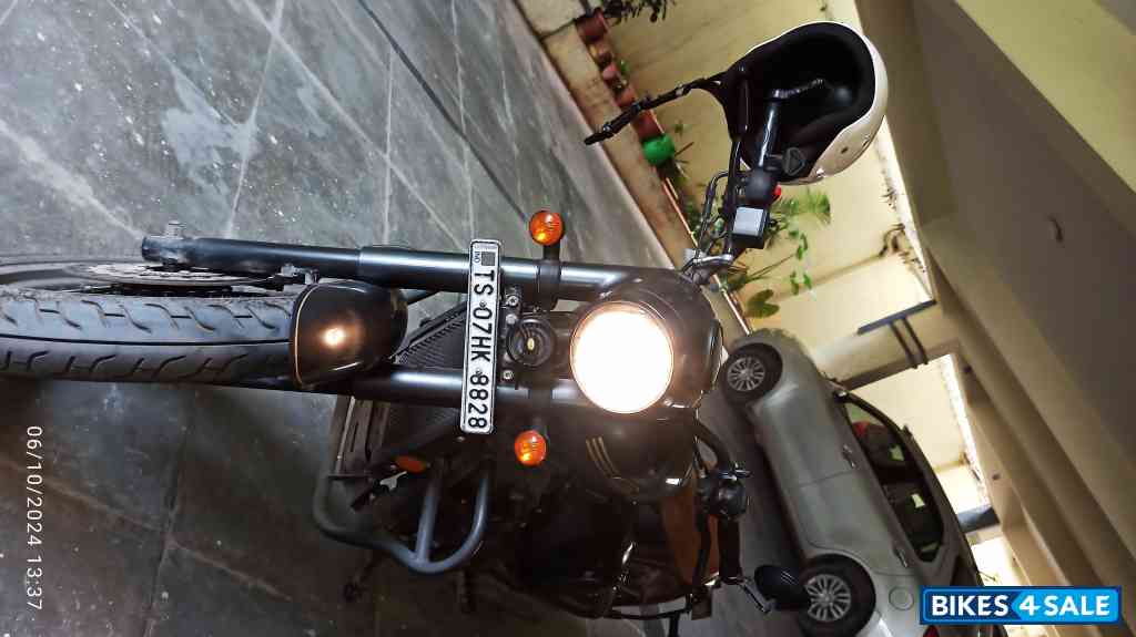 Matt Black Jawa Perak BS6