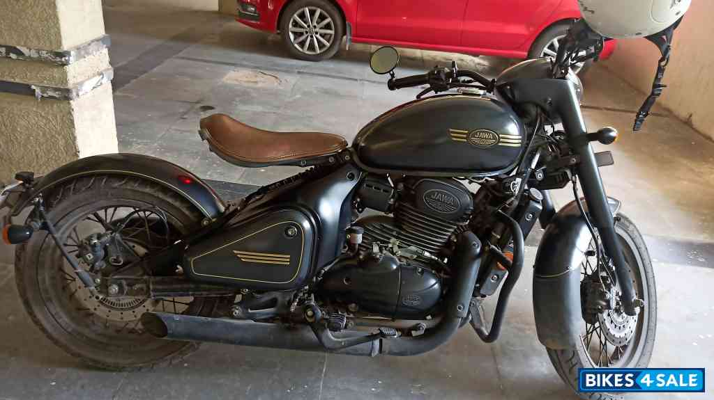 Matt Black Jawa Perak BS6