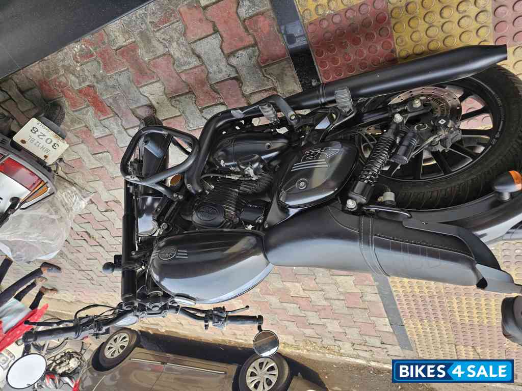 Jawa 42 Dual Channel ABS AllStar Black