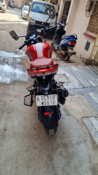 Red TVS Apache RTR 160 4V