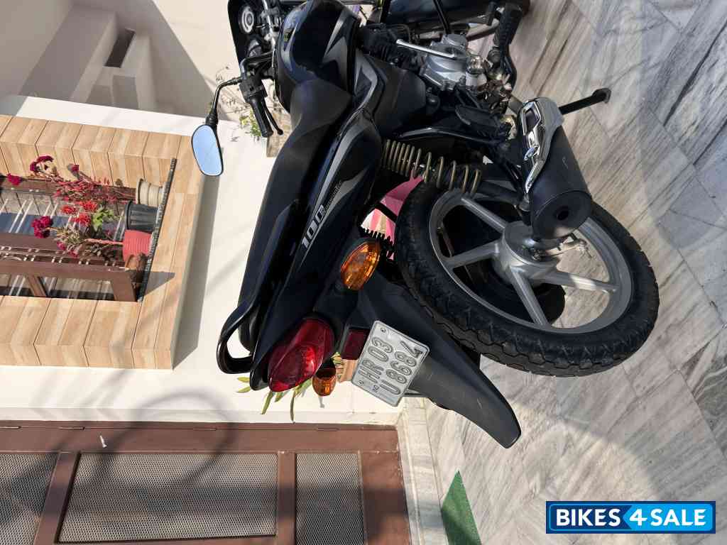 Bajaj Platina ComforTec 100 ES BS6 Bajaj Platina ComforTec 100 ES BS6