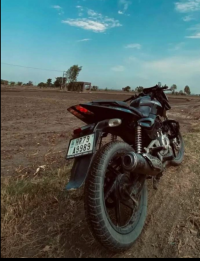 Black Bajaj Pulsar 180 DTSi