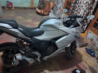 Mat Platina Silver Suzuki Gixxer SF 250